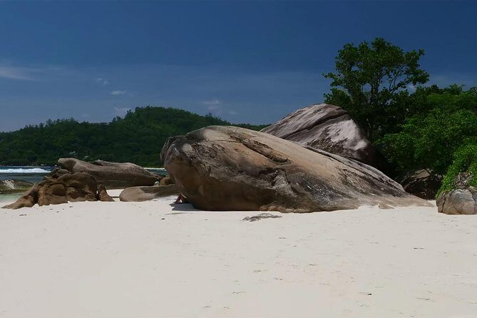 Beautiful island tour 5-6 hours | Mahé, Seychelles | Private Tour - Waterfall and viewpoints: short walks, big payoff
