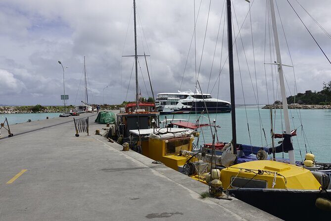 Cat Cocos: Mahe to La Digue Island Fast Ferry - Booking Your One-Way or Round-Trip and Picking the Right Departure Time