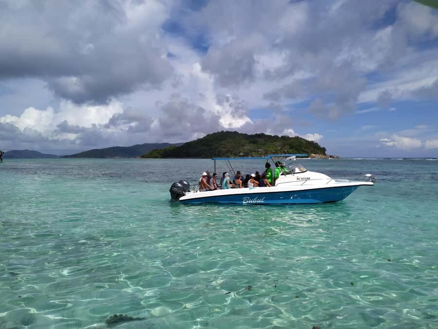 Curieuse Guided Tour, St Pierre, BBQ & 2 Snorkel Stops - St Pierre and reef photography: plan for course changes