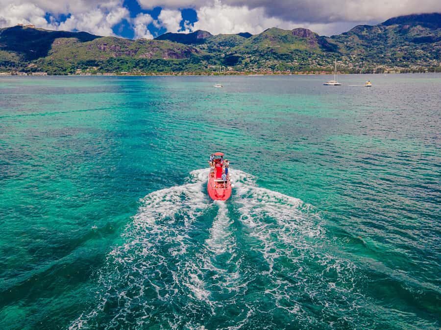 Eden Island: Semi-Submarine Tour in St. Anne Marine Park - How Long Is the Underwater Viewing, Really?