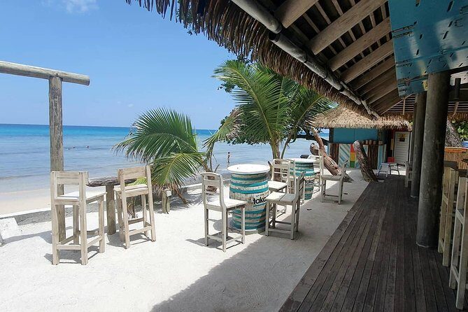 Exclusive night tour | Bar & Club, Casino | Mahe, Seychelles | 4h - How the pickup and ride make or break the night