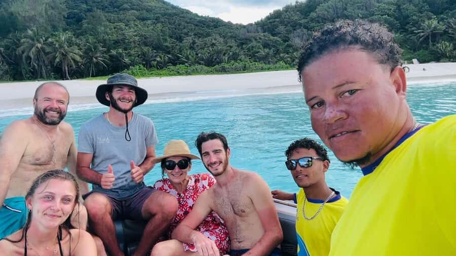 Praslin: Curieuse & St Pierre Island Day Trip with Barbecue - Should you book it?