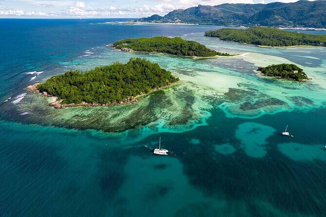 Sainte Anne Marine Park and Moyenne Island - Round Island and Long Island: The Views You Get While Cruising