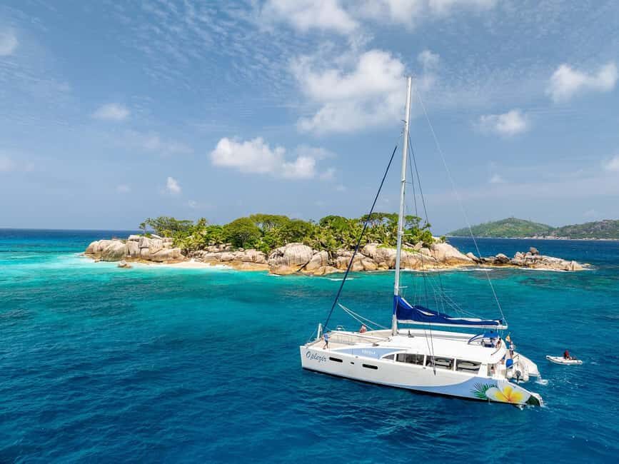 Sister, Coco, and Felicite Island: Seychelles Catamaran Tour - On the Oplezir catamaran: space, crew vibes, and practical comfort